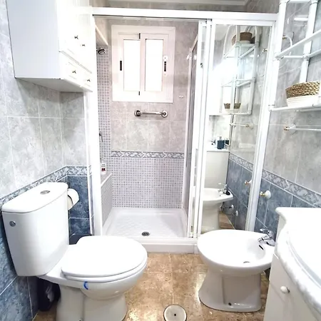 Modern 2-bed 150 M To Locos Beach-pool-free Parking-pmt31