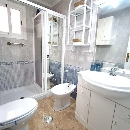 Modern 2-bed 150 M To Locos Beach-pool-free Parking-pmt31 Apartamento Torrevieja